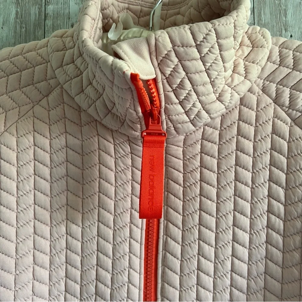 New Balance Women's Quilted Heatloft Jacket Large - Picture 4 of 5